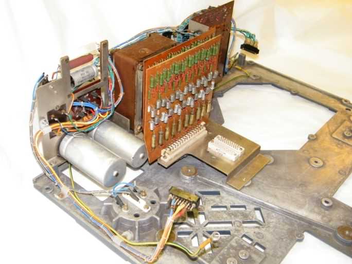 Power supply assembly after restoration, click image for a larger version